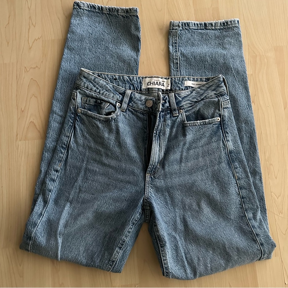 Dynamite Chiara straight leg jeans